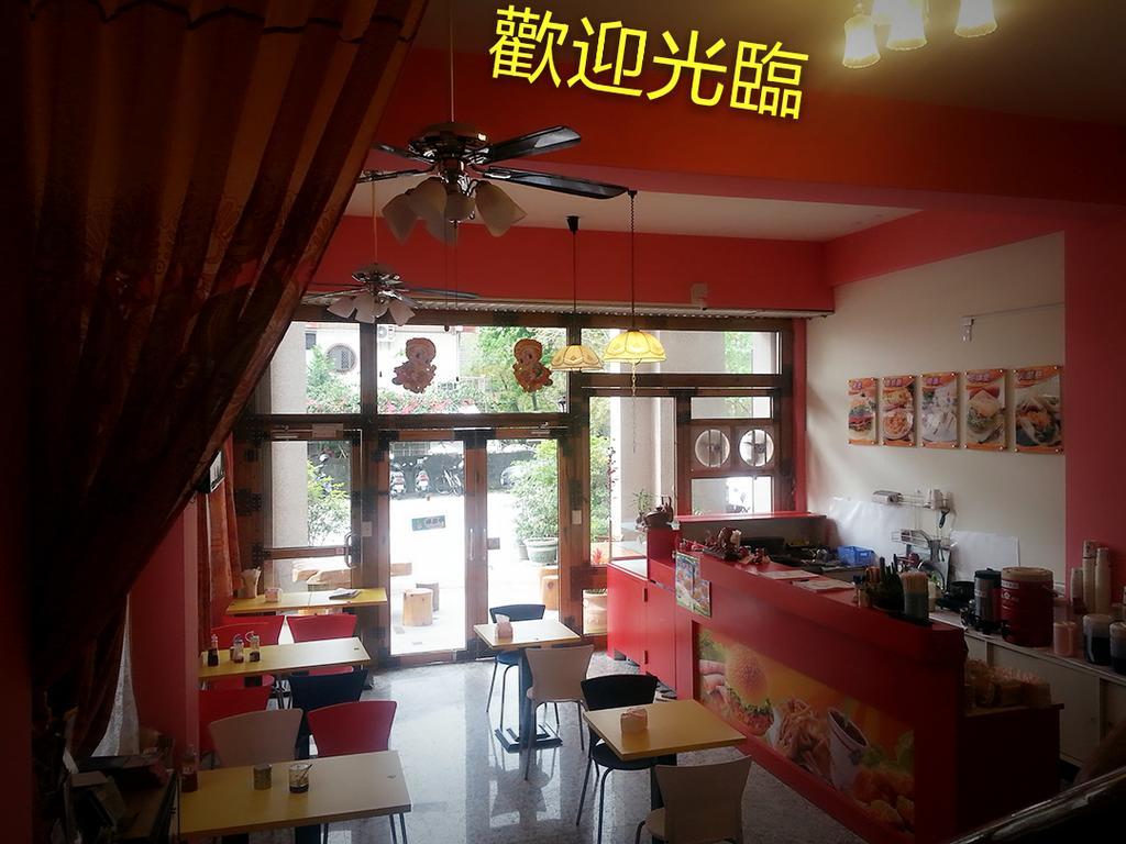 Money B&B Hualien stad Exteriör bild